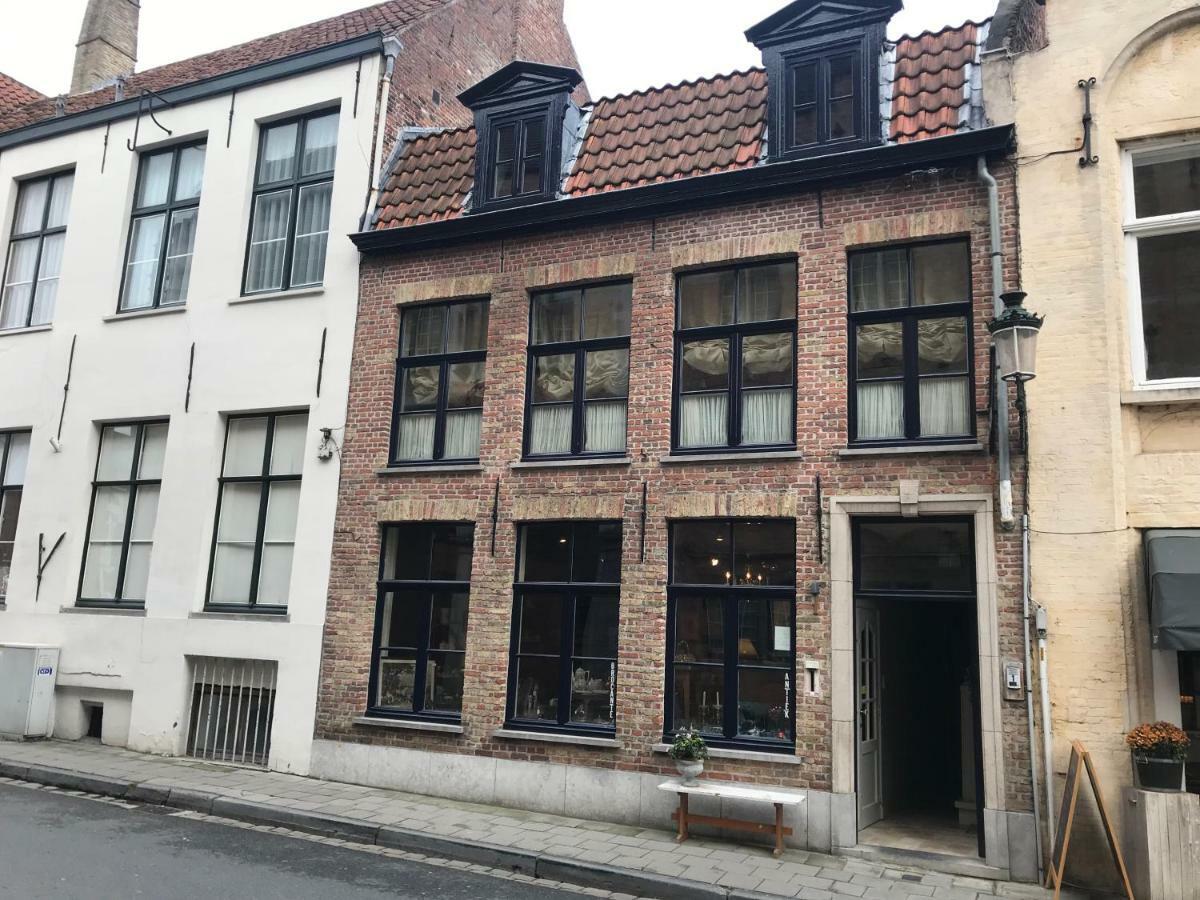 Guesthouse Dijver - Serene Escape In The Heart Of Historic Brügge Exterior foto